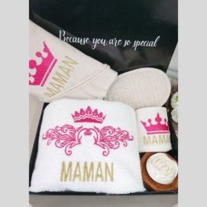 Coffret cadeau Maman personnalisée brodée