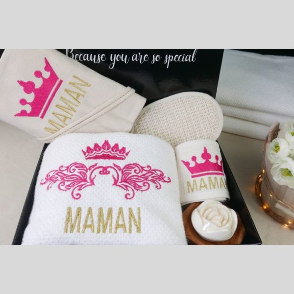 Coffret cadeau Maman personnalisée brodée